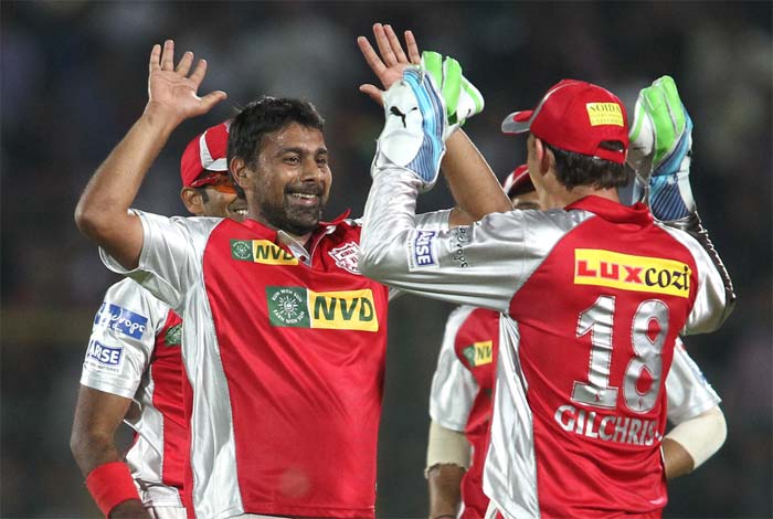 Praveen Kumar brought the Kings XI back into the game after dislodging Rahul Dravid (9) and Stuart Binny (0) in quick succession. With Watson out early, Rajasthan were three down for 58, giving Punjab the license to tighten the screws. (BCCI image) Rajasthan beat Punjab by 6 wickets in low-scoring affair