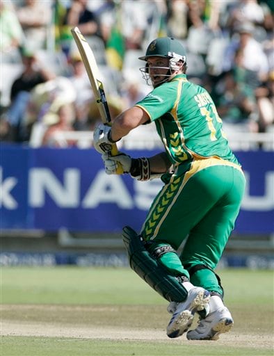 South Africa Graeme Smith runs after hitting the ball against Australia during 3rd ODI in Cape Town on Thursday. (AP Photo) SA vs Aus 3rd ODI