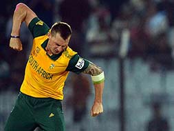 WT20: Proteas beat Kiwis in thriller, stay alive