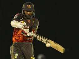CLT20 2013: Shikhar Dhawan powers Sunrisers Hyderabad to an 8-wicket win over Kandurata Maroons