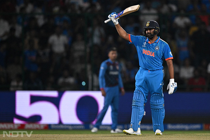 इस विश्वकप में भारतीय कप्तान रोहित शर्मा ने लगा दी रिकार्ड्स की झड़ी