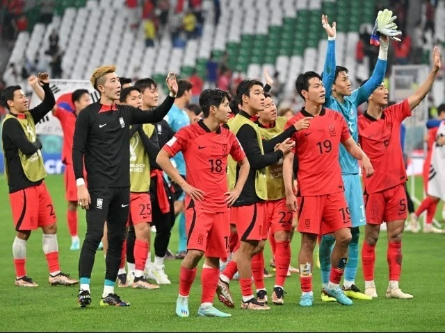 Photo : FIFA World Cup, Day 13: फीफा वर्ल्ड कप से बाहर हुई उरुग्वे, दक्षिण कोरिया, पुर्तगाल राउंड ऑफ़-16 में पहुंचे
