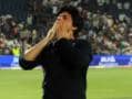 Photo : Excited SRK somersaults after Kolkata win