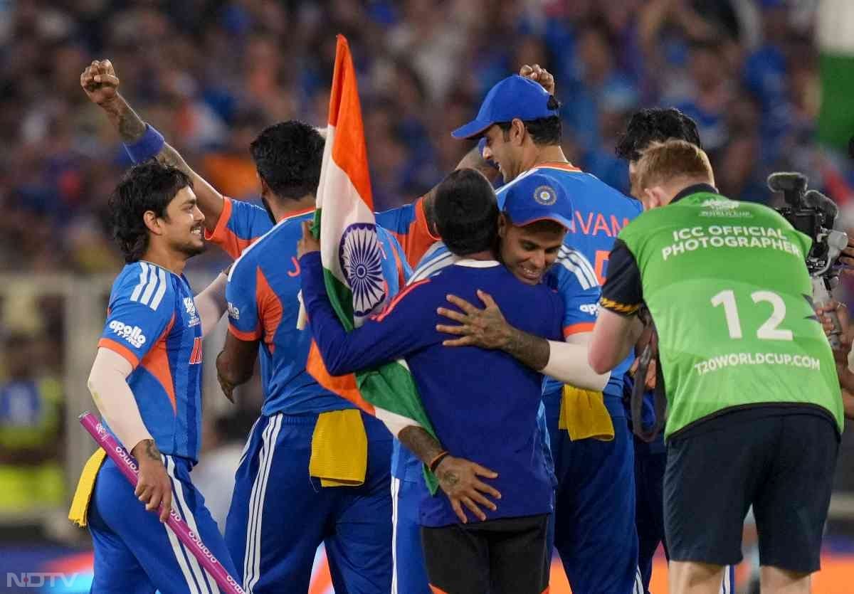 वर्ल्ड चैंपियन टीम इंडिया का विनिंग सेलिब्रेशन