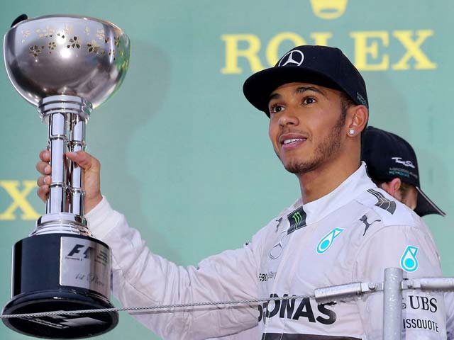 Photo : Lewis Hamilton Wins Crash-Marred Japanese GP, Unconscious Jules Bianchi in Hospital