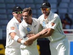 New Zealand beat India by 40 runs in Auckland to take 1-0 lead