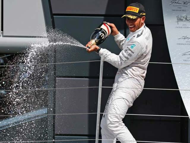 Photo : British Grand Prix: Lewis Hamilton Takes Top Honours at Silverstone