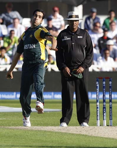 Pakistan's Umar Gul bowls during their warm-up Twenty20 World Cup match against South Africa's at Trent Bridge cricket ground in Nottingham, England on Monday. (AP Photo) Pak vs SA warm-up match