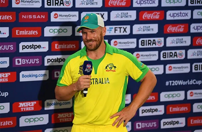 टी20 विश्व कप 2021: ऑस्ट्रेलिया ने श्रीलंका को 7 विकेट से हराया