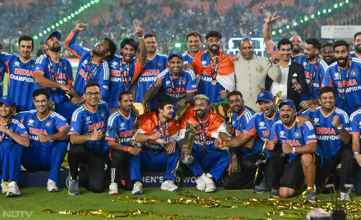 भारतीय टीम पहली टीम है जिसने अपने खिताब का बचाव किया है.  (फोटो- आईएएनएस)