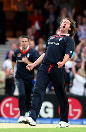Ryan Sidebottom celebrates after claiming the wicket of Chris Gayle during their ICC World Twenty20 match at the Oval in London. (AP Photo) WT20: ENG vs WI