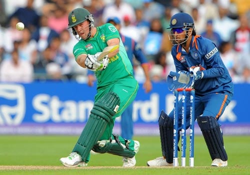 AB de Villiers gives the ball a smacking during the Super Eight stage of the ICC World Twenty 20 match against India at Trent Bridge on June 16, 2009. (AFP Photo) WT20: IND vs SA