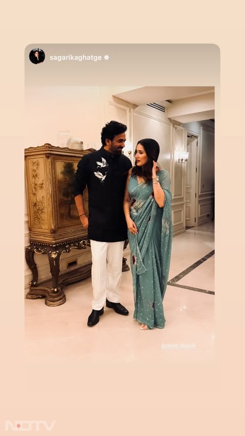 पूर्व तेज गेंदबाज जहीर खान ने दीपावली के दिन अपनी इंस्टा स्टोरी पर यह तस्वीर साझा की है.