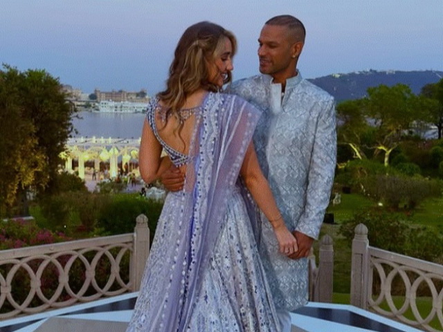 à¤à¥à¤¨ à¤¹à¥à¤ à¤¸à¥à¤«à¥ à¤¶à¤¾à¤à¤¨, à¤¶à¤¿à¤à¤° à¤§à¤µà¤¨ à¤à¥ à¤¹à¥à¤¨à¥ à¤µà¤¾à¤²à¥ à¤¦à¥à¤²à¥à¤¹à¤¨à¤¿à¤¯à¤¾, à¤à¤ªà¤² à¤¨à¥ à¤à¤¿à¤¯à¤¾ à¤à¤à¤à¥à¤à¤®à¥à¤à¤ à¤à¤¾ à¤à¤²à¤¾à¤¨