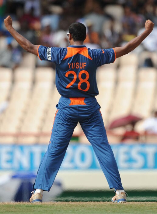 Yusuf Pathan celebrates after taking the wicket of Sri Lankan cricketer Tillakaratne Dilshan during the ICC World Twenty20 Super Eight match between Sri Lanka and India at the Beausejour Cricket Ground. (AFP Photo) WT20: Ind vs SL