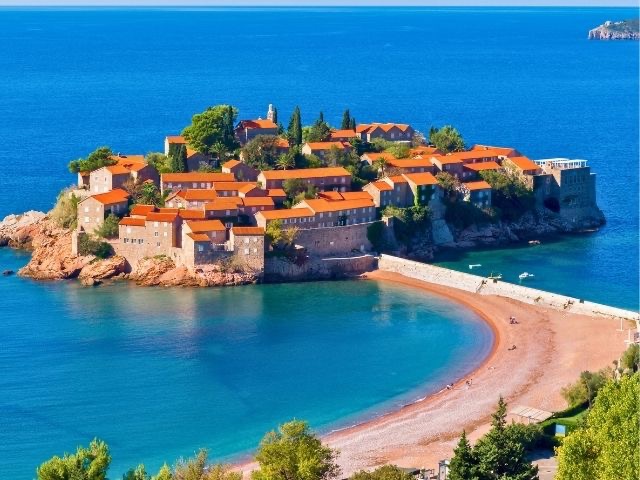 6 European Destinations You Can Visit Without A Schengen Visa
