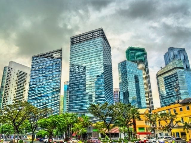 Manila, Philippines: Markets and Boutiques
Manila offers both bargains and luxury. Bonifacio's stylish shops sit alongside Divisoria's budget markets, creating a dynamic shopping experience for Indian travellers abroad.