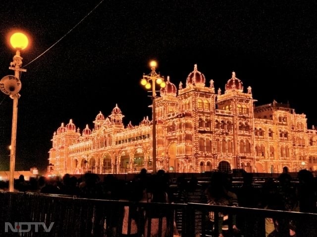 Mysuru for Dasara Festival: Celebrate the royal grandeur of Mysuru Dasara in early October, featuring illuminated palace tours, grand elephant processions, and cultural programs. This festival beautifully blends tradition, royalty, and architectural elegance.