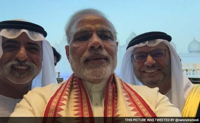 PM Modi's Trip to World's Third-Largest Mosque: 5 Facts