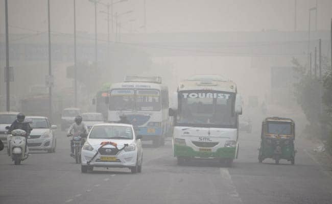 Delhi Pollution: AAP Government Wants Choppers To Sprinkle Water Over Delhi To Fight Smog