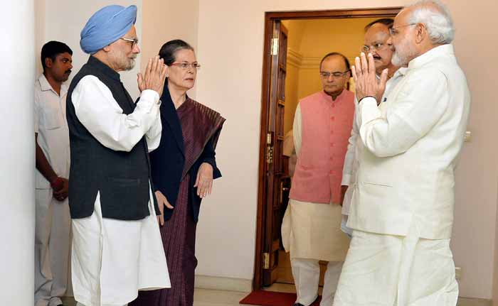 GST बिल : प्रधानमंत्री नरेंद्र मोदी ने सोनिया गांधी और मनमोहन सिंह से की चर्चा