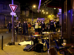 पेरिस हमले के चश्मदीद गवाह ने कहा 'वह जनसंहार था, आतंकी जल्दबाज़ी में नहीं थे'