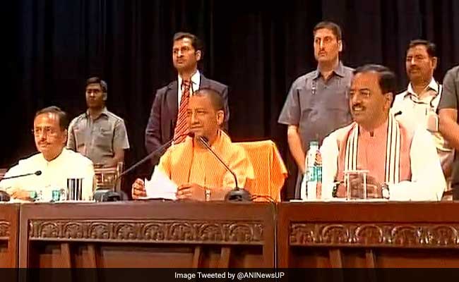 एक्शन में योगी - सिर्फ मेरिट के आधार पर नौकरियां; थानों पर दबाव नहीं, तीन बूचड़खानों पर लगे ताले