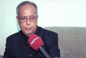राष्ट्रपति का पद गैर-राजनैतिक नहीं : प्रणब मुखर्जी
