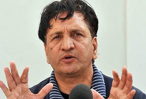 क्रिकेट का कोहिनूर हैं सचिन, उन्हें संन्यास का फैसला खुद लेने दें : कादिर क्रिकेट का कोहिनूर हैं सचिन, उन्हें संन्यास का फैसला खुद लेने दें : कादिर