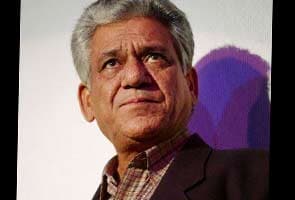 Om Puri Lying About Being Out Of Town Alleges Wife ओमप र शहर स ब हर ह न क बह न बन रह पत न