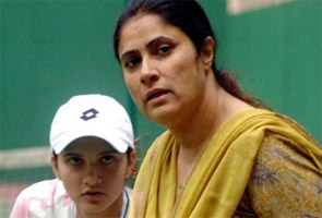 सानिया के गुस्से से डरा एआईटीए, मां को बना दिया मैनेजर