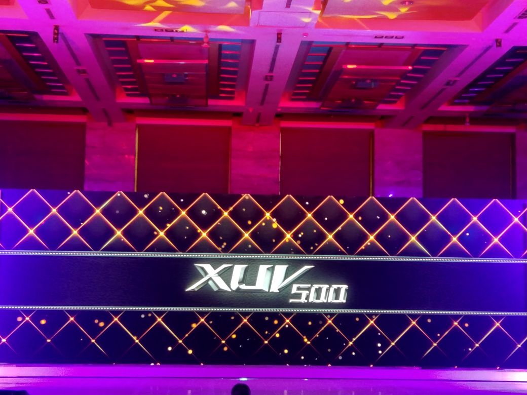 2018 Mahindra XUV500 Facelift India Launch Live Updates: Prices, Specs,