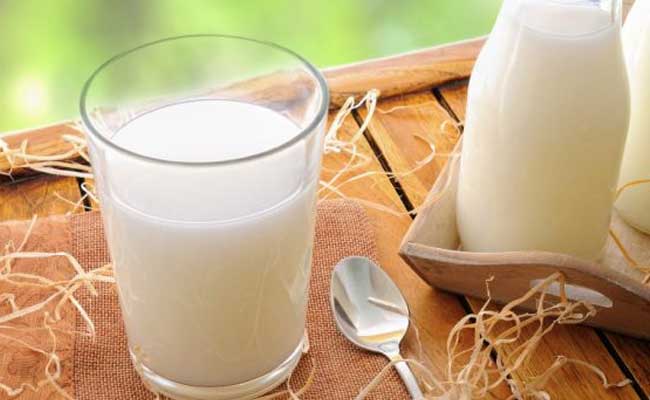 Is Skimmed Milk Healthier Than Full Cream Milk? Not Anymore!