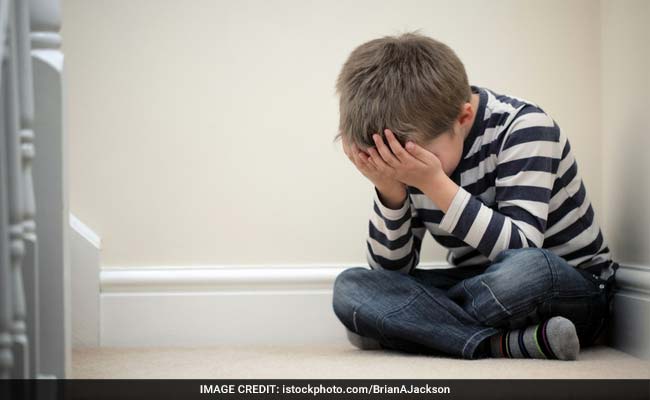 Signs Your Child Is Stressed & 7 Ways To Help