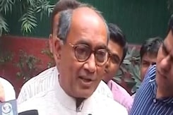 Digvijaya slams Kiran Bedi, asks "If Raja returns money, is it OK?" Digvijaya slams Kiran Bedi, asks "If Raja returns money, is it OK?"