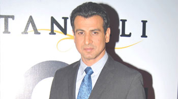Actor Ronit Roy gets bail after accident in Mercedes