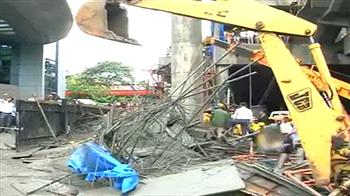 Video : Section of overhead Metro bridge collapses in Mumbai, one killed