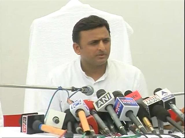 Video : Akhilesh vows to book UP rioters under National Security Act