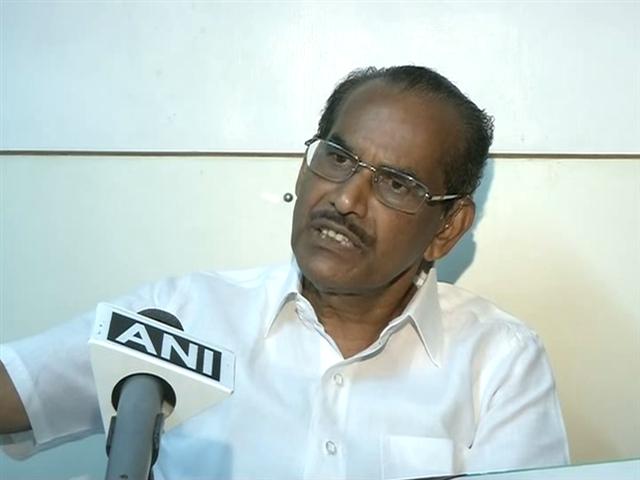 Jayalalithaa expels party leader Malaisamy who suggested that she will ally with Modi