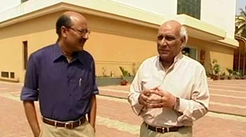 Video : Walk The Talk with Yash Chopra (Aired on: March 11, 2006)