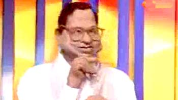 Chidambaram seeks investment to revive share market