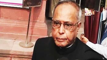 पेट्रोल कीमतों में वृद्धि पर केंद्र ने दी सफाई