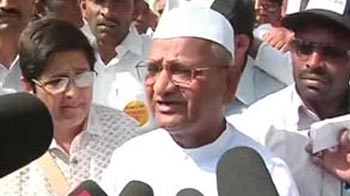 Anna shuts down blog after blogger's outburst