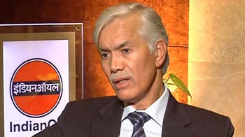 Video : May cut petrol prices by November 16, says Indian Oil Chairman