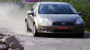 पेट्रोल की कीमतों से परेशान कार बाजार