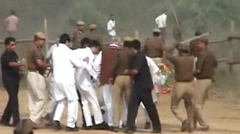 Video : Scuffle at Rahul's rally: FIRs against ministers, Congress cries foul
