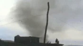 Video : Caught on camera: Tornado rips through town