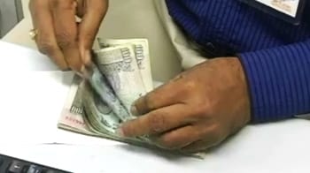 Video : Rupee fall increases cost pressure on economy