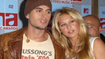 Is Anna Kournikova pregnant?