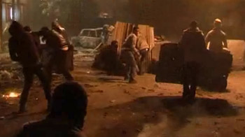 Egypt cabinet resigns as deadly clashes rock Tahrir